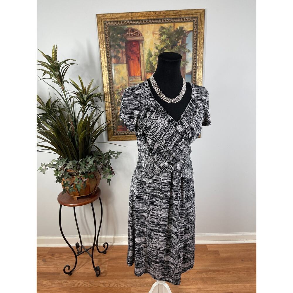 Kim Rogers Faux Wrap Dress Womens Petite M Black White Abstract Professional